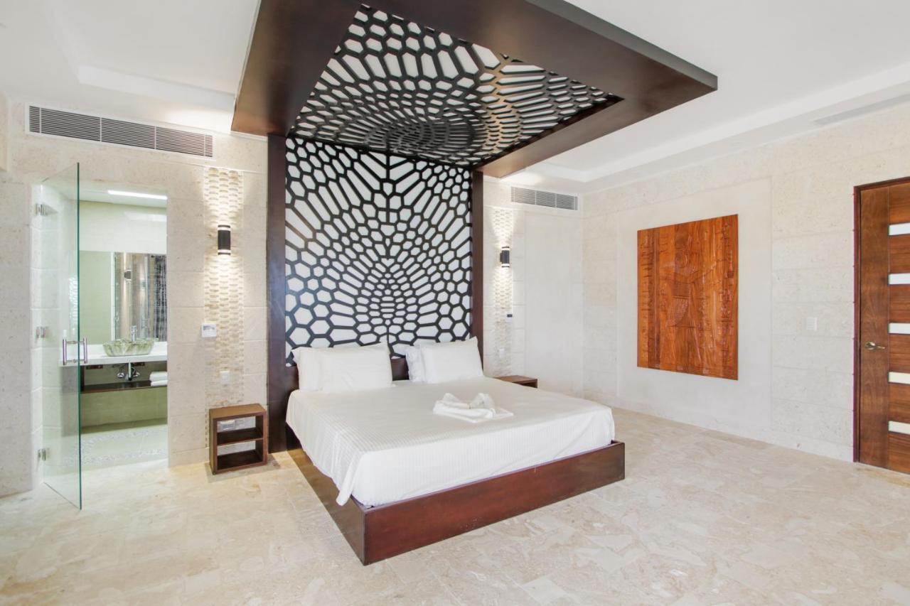 Iguanas 49 With Private Chef Butler Maid Pool Jacuzzi In Cap Cana Holiday home Punta Cana