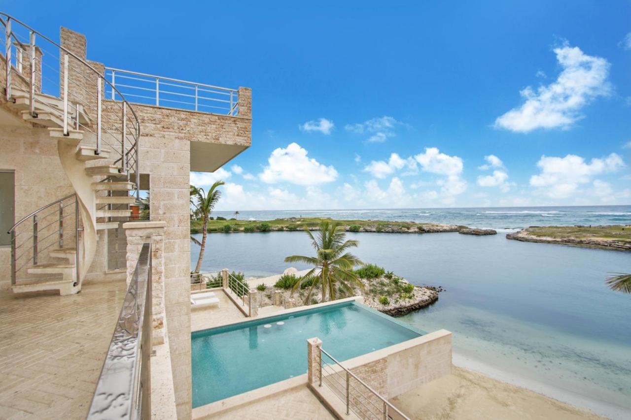 Iguanas 49 With Private Chef Butler Maid Pool Jacuzzi In Cap Cana Holiday home *